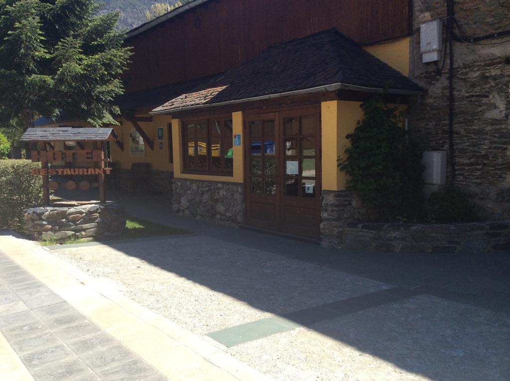 拉里布拉酒店 里贝拉德卡多斯 外观 照片